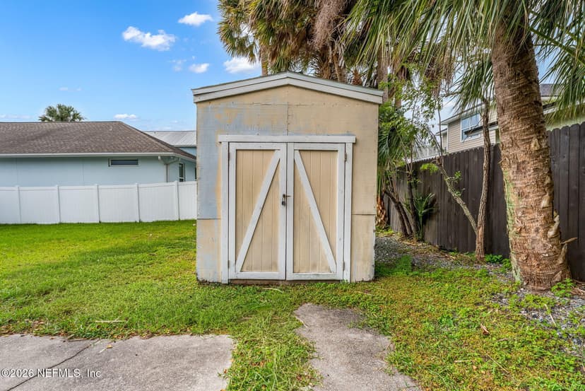 449 Lower 8th Avenue S, Jacksonville Beach, FL 32250