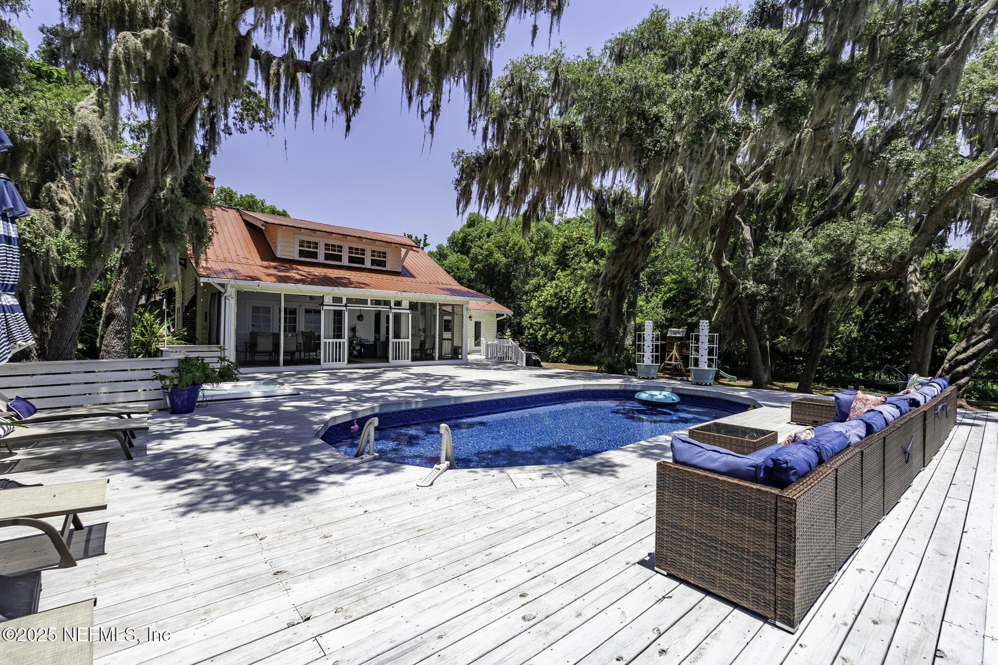 561 SE LAKEVIEW Drive, Keystone Heights, FL 32656