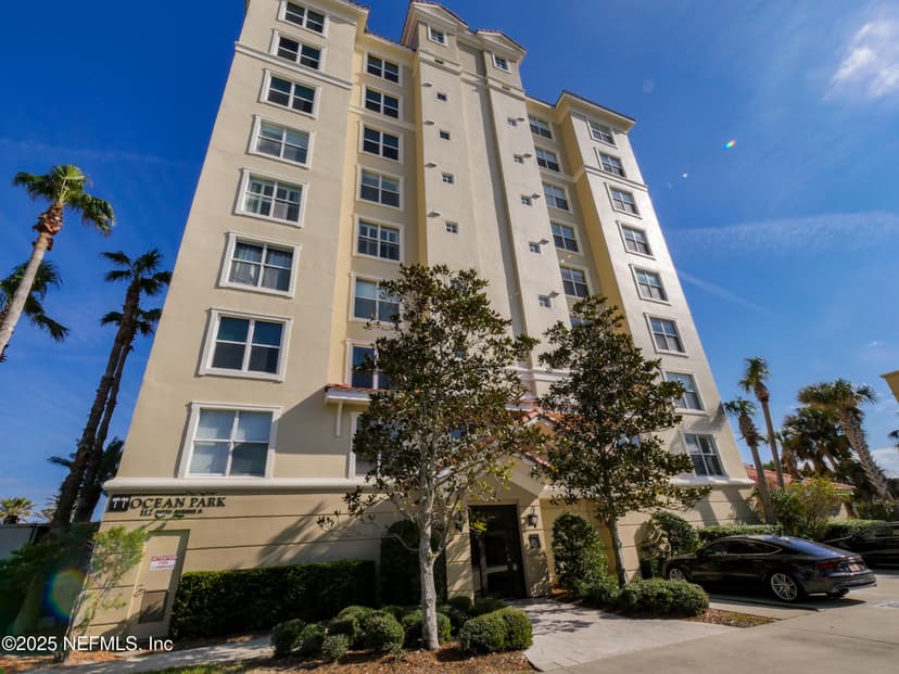112 5th Avenue S 402, Jacksonville Beach, FL 32250