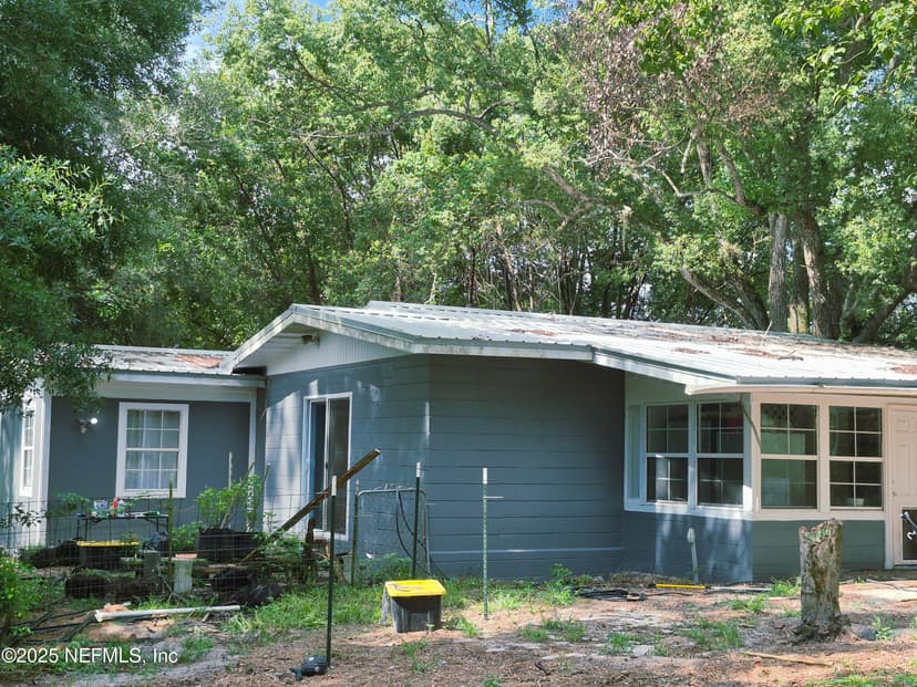 282 Byrd Road, Crescent City, FL 32112