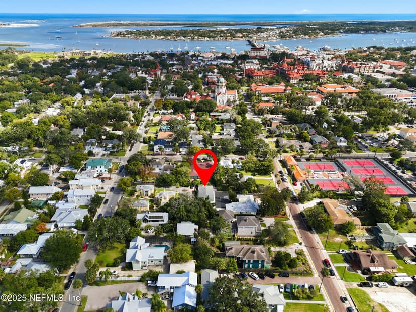 62 1/2 Valencia Street, St. Augustine, FL 32084