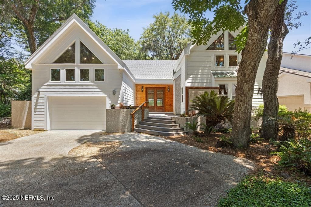 22 BELTED KINGFISHER Road, Fernandina Beach, FL 32034
