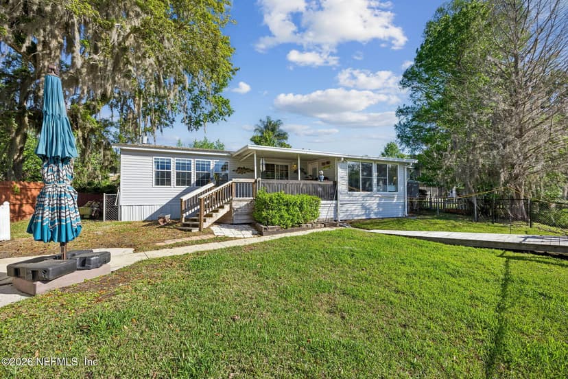 334 Paradise Circle, Satsuma, FL 32189