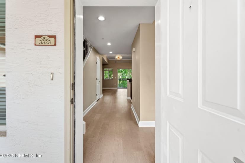 9745 Touchton Road 3323, Jacksonville, FL 32246