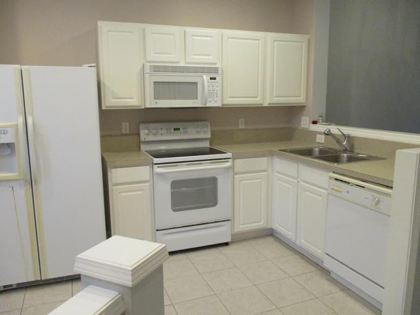 3684 Summerlin Lane E, Jacksonville, FL 32224