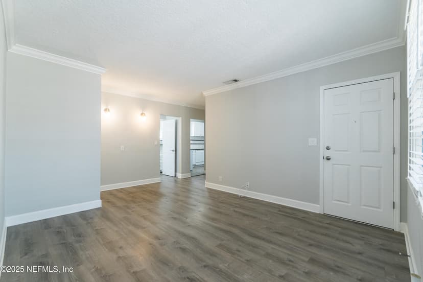 319 1st Avenue N 2-E, Jacksonville Beach, FL 32250