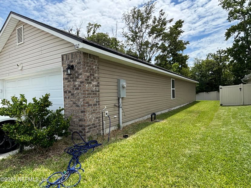 8112 Helmsley Boulevard, Jacksonville, FL 32219