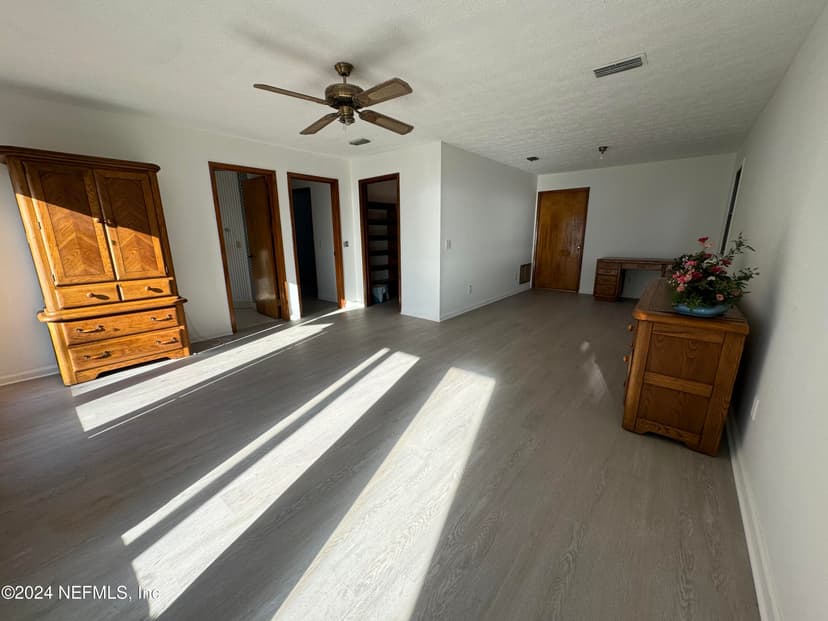 3832 Sandy Shores Drive, Jacksonville, FL 32277