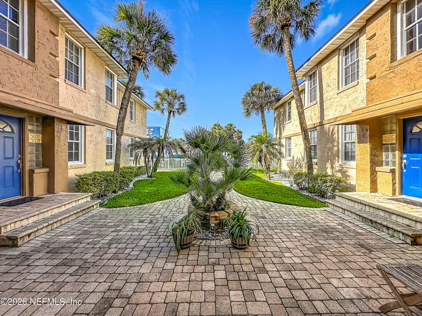 319 1st Avenue 2-D, Jacksonville Beach, FL 32250