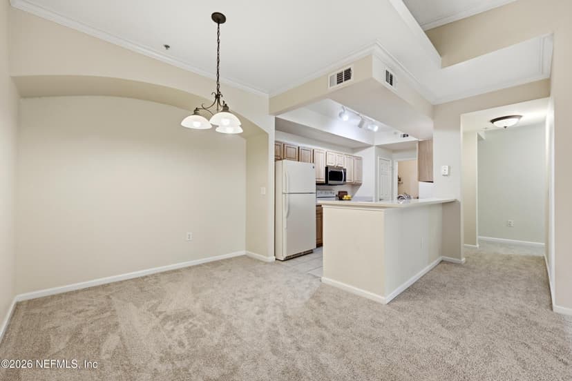10075 Gate Parkway N 305, Jacksonville, FL 32246