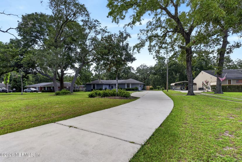 1305 Lake Asbury Drive, Green Cove Springs, FL 32043