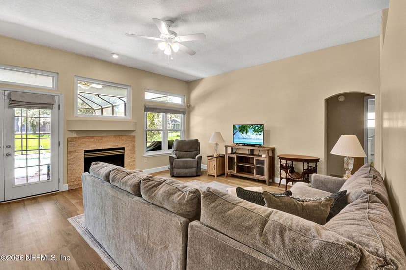 952 Blackberry Lane, Jacksonville, FL 32259