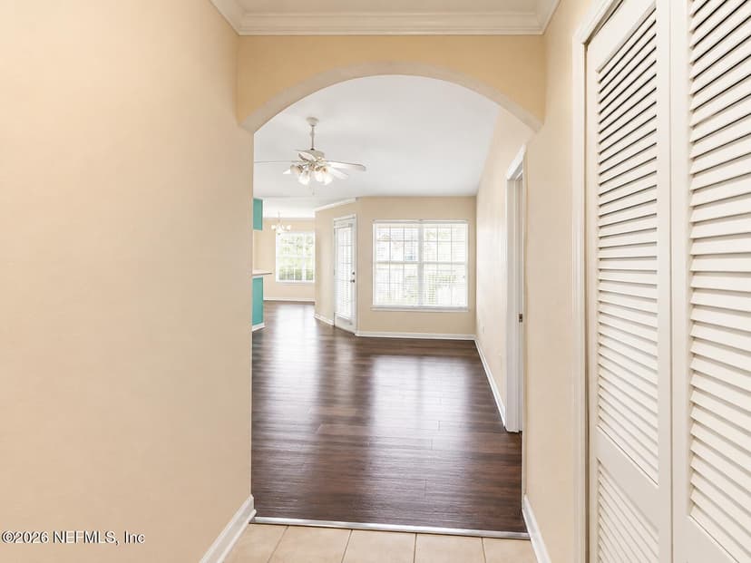 7800 Point Meadows Drive 731, Jacksonville, FL 32256