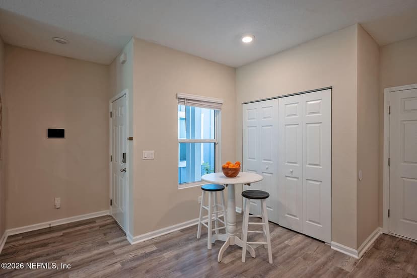 883 Capitol Parkway, Jacksonville, FL 32218