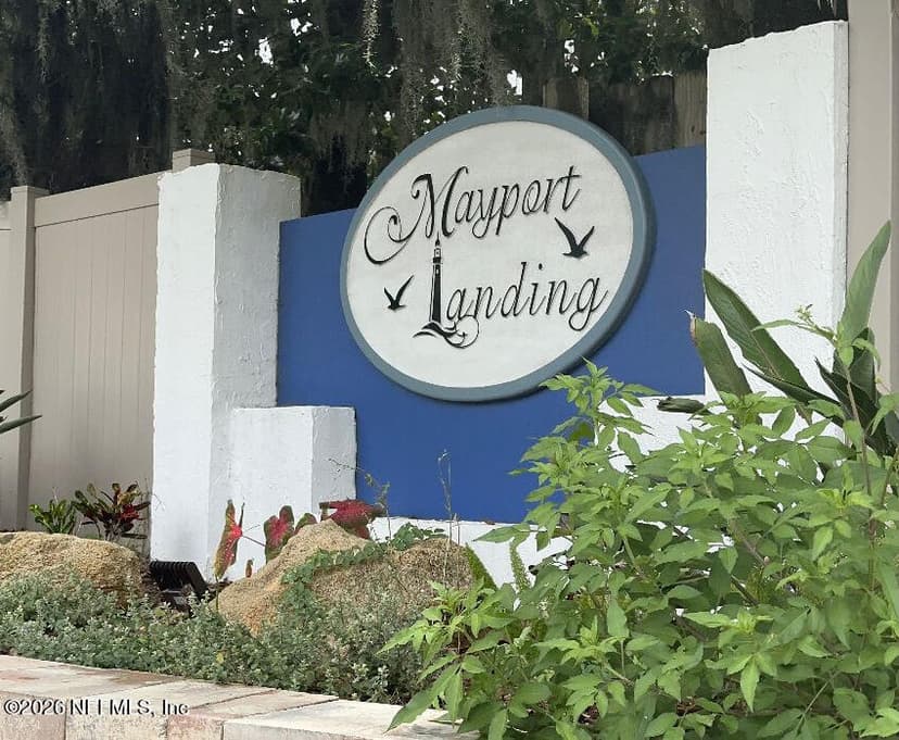 2947 Bayshore Drive E, Jacksonville, FL 32233