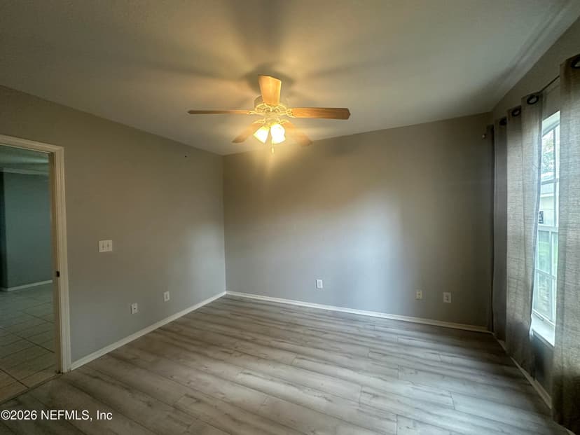 1701 The Greens Way 413, Jacksonville Beach, FL 32250