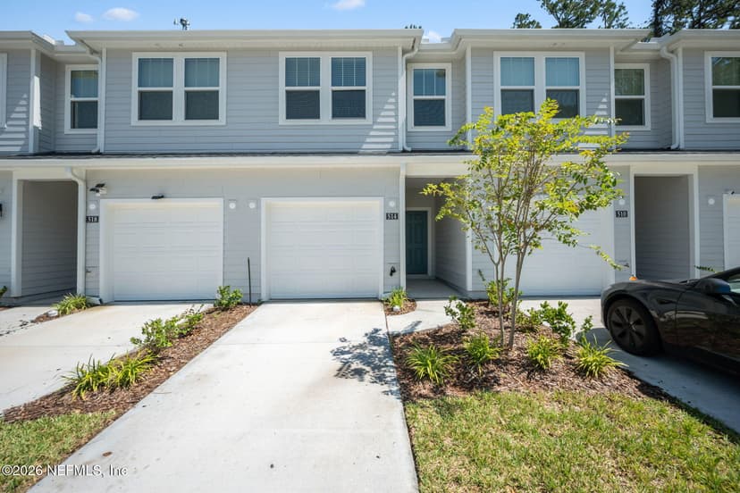 514 Holly Lakes Drive, Orange Park, FL 32073
