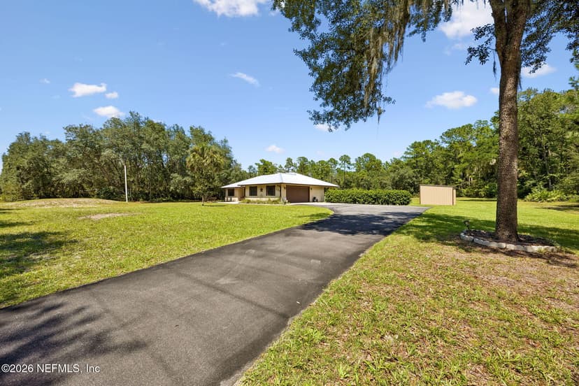 100 Whitney Street, Satsuma, FL 32189