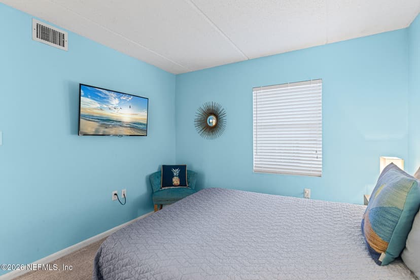 10 N 11th Avenue N 101, Jacksonville Beach, FL 32250