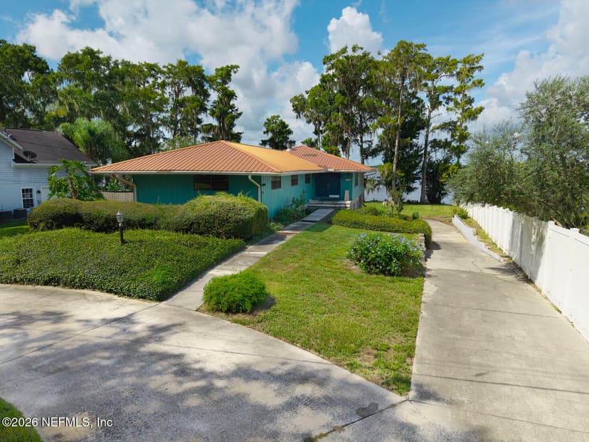 109 St Johns Boulevard, East Palatka, FL 32131