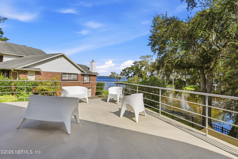 715 Rio Lindo Drive, Jacksonville, FL 32207