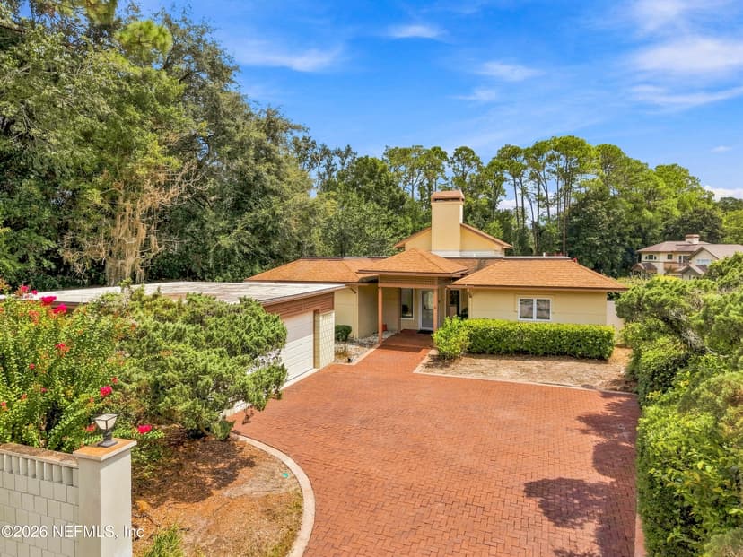 10105 Courtyards Place W, Jacksonville, FL 32256