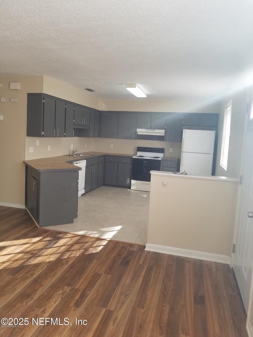 1065 Stocks Street, Atlantic Beach, FL 32233