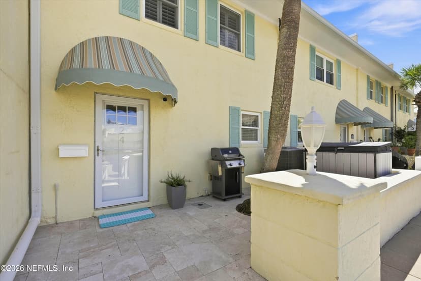 2233 Seminole Road 24, Atlantic Beach, FL 32233