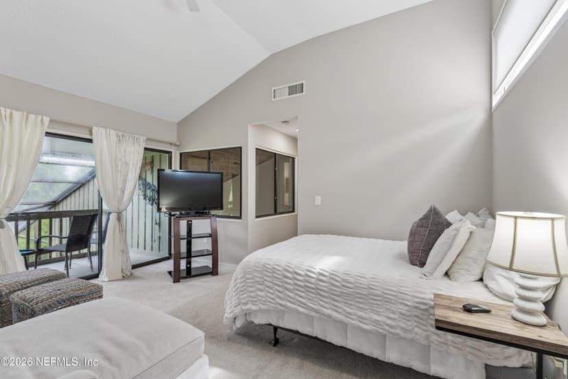 10017 Sawgrass Drive E, Ponte Vedra Beach, FL 32082