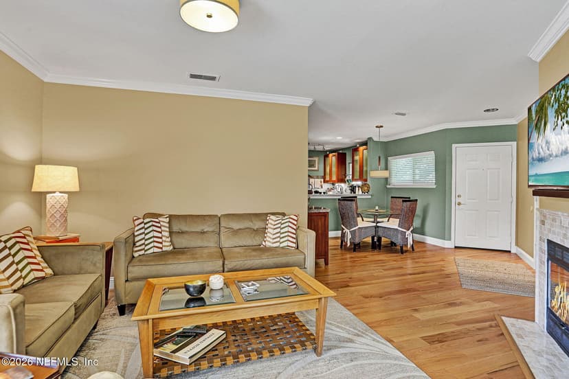 1800 The Greens Way 209, Jacksonville Beach, FL 32250