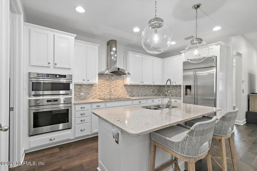 4045 Seaside Drive E, Jacksonville Beach, FL 32250