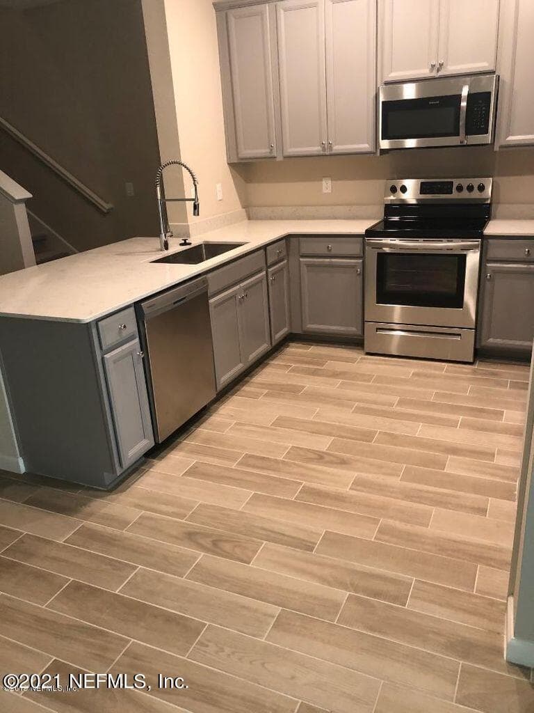 2583 Sandy Dune Drive, Jacksonville, FL 32233