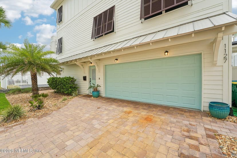 1127 1st Street N, Jacksonville Beach, FL 32250