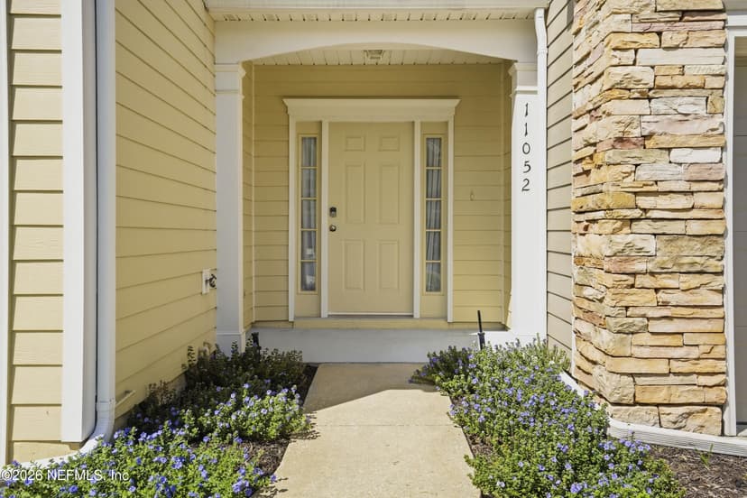 11052 E Castlemain Circle, Jacksonville, FL 32256