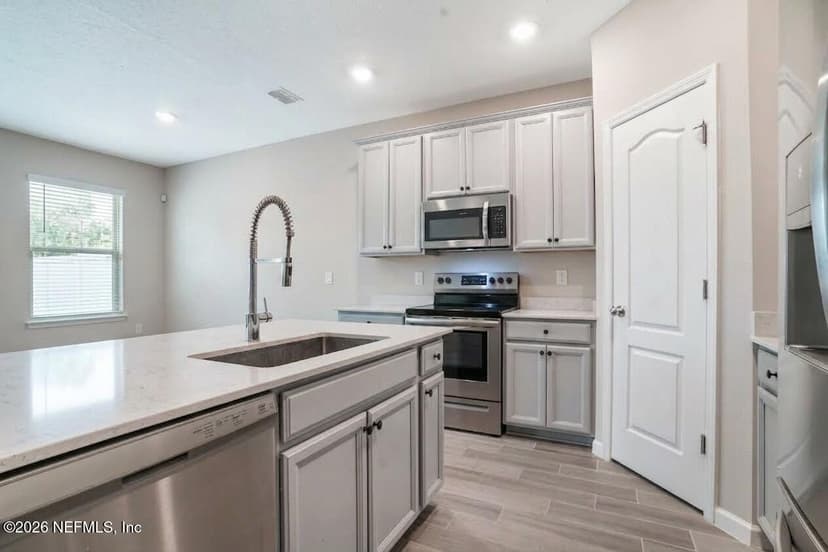 10312 Benson Lake Drive, Jacksonville, FL 32222