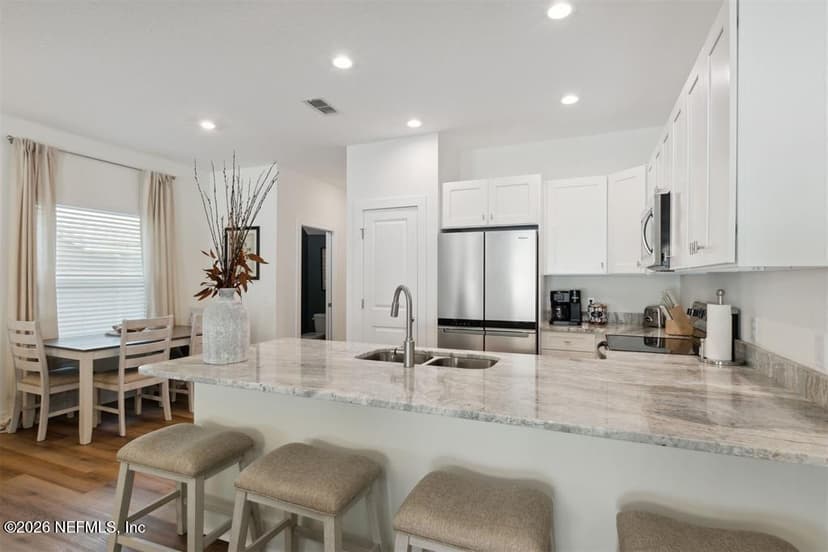 911 S 7th Street, Fernandina Beach, FL 32034