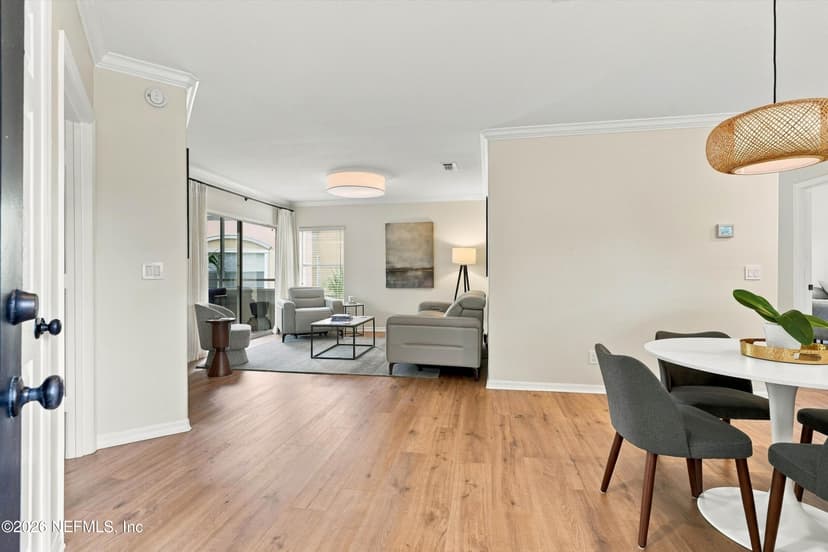 1800 The Greens Way 1811, Jacksonville Beach, FL 32250