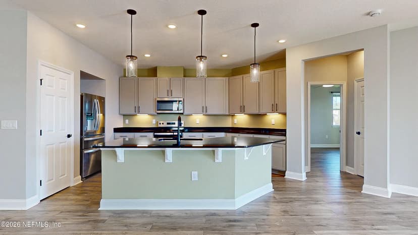 1045 Panther Lake Parkway, Jacksonville, FL 32221
