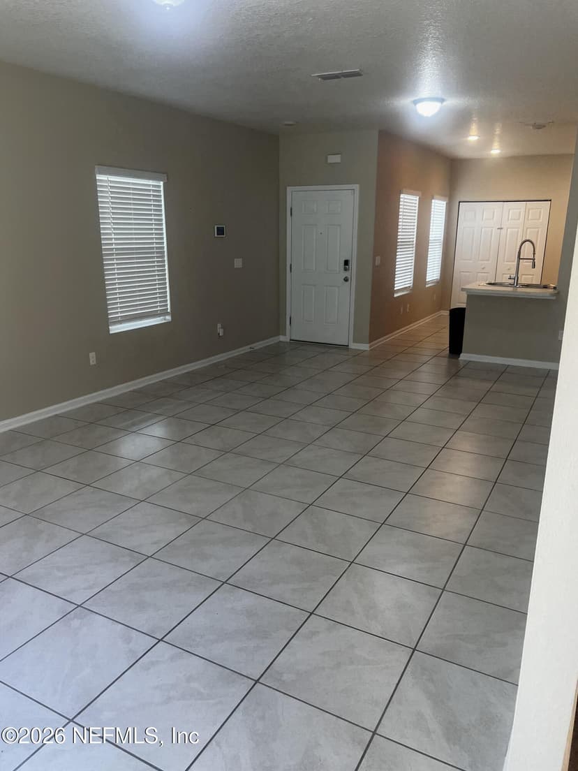 923 Capitol Parkway, Jacksonville, FL 32218