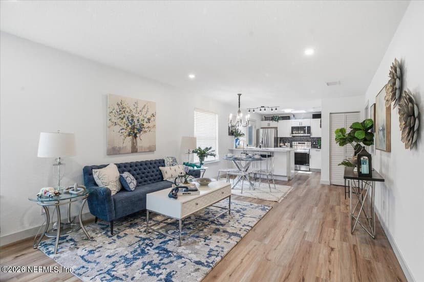 2010 Kingswood Road, Jacksonville, FL 32207