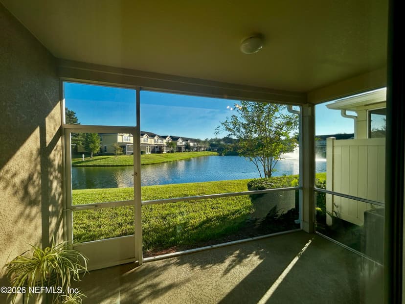 6860 Roundleaf Drive, Jacksonville, FL 32258
