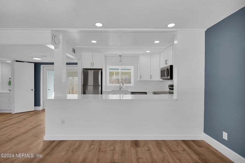 1413 4th Street N, Jacksonville Beach, FL 32250