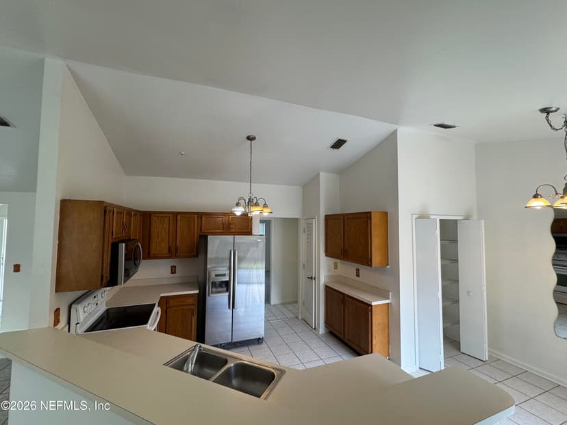 3915 Station Court S, Jacksonville, FL 32246