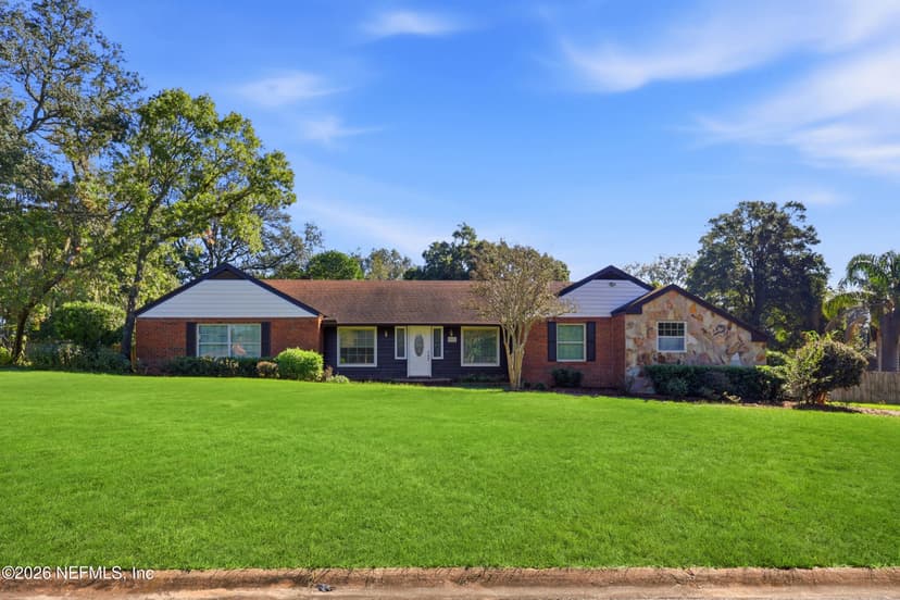 6311 Whispering Oaks Drive W, Jacksonville, FL 32277