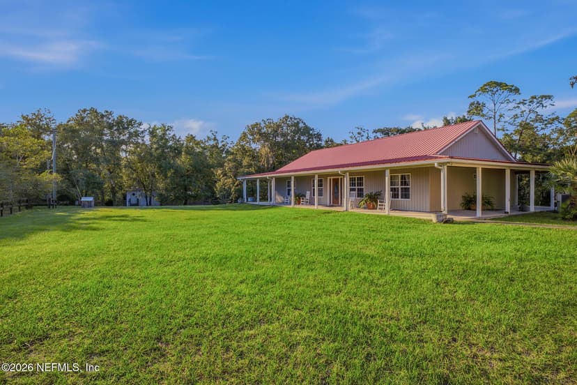 4564 Crazy Horse Avenue B, Middleburg, FL 32068
