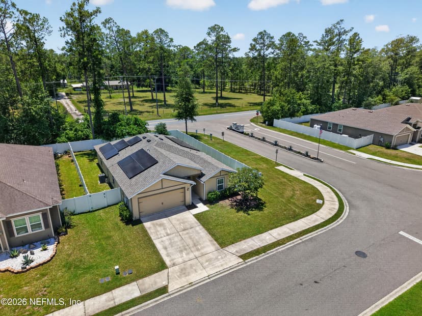 8515 Lake George Circle E, Macclenny, FL 32063