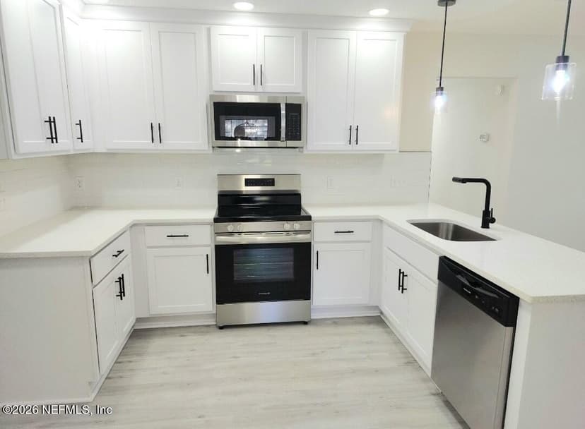 1140 N 15th Street, Fernandina Beach, FL 32034