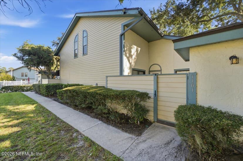 1101 W Defender Court 1101, Jacksonville, FL 32233