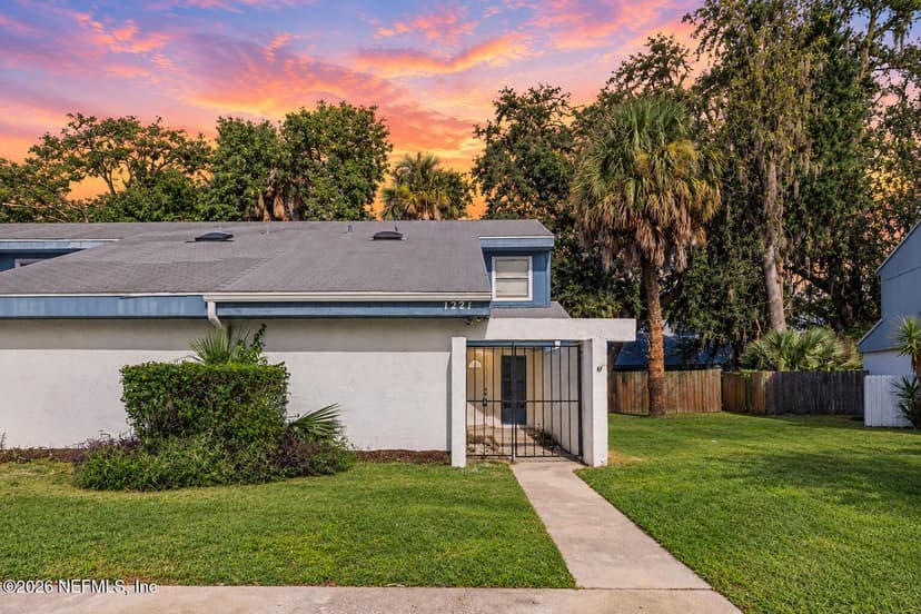 1221 Songbird Lane, Jacksonville, FL 32233
